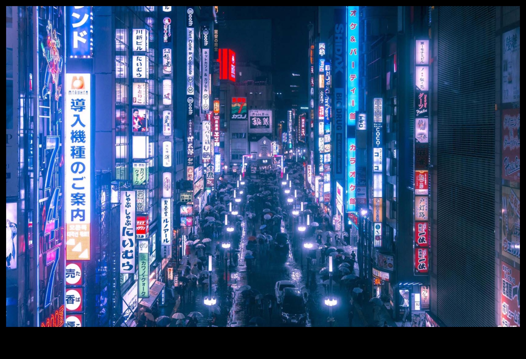 City Lights, Camera Nights: Urban Adventures in Photography