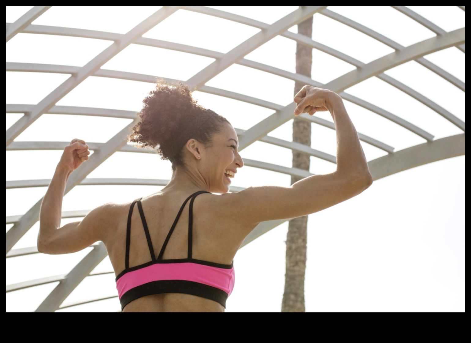 Εξέγερση άνω βραχίονα: Χτίζοντας δύναμη για μια καθορισμένη εμφάνιση